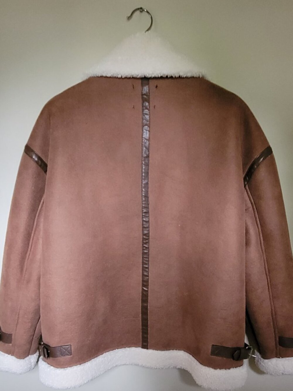 Dynamite Faux Shearling Bomber Jacket - Picture 5 of 7